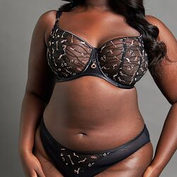 Restraint Balcony Bra Black