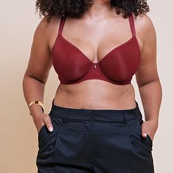 Smoothie Spacer T-Shirt Plunge Bra Deep Red